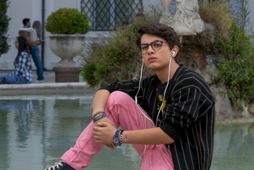 Il ragazzo dai pantaloni rosa